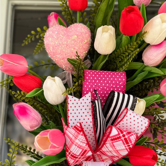 SOLD LOCALLY Love Valentine’s Day Wreath - Picture 10 of 10